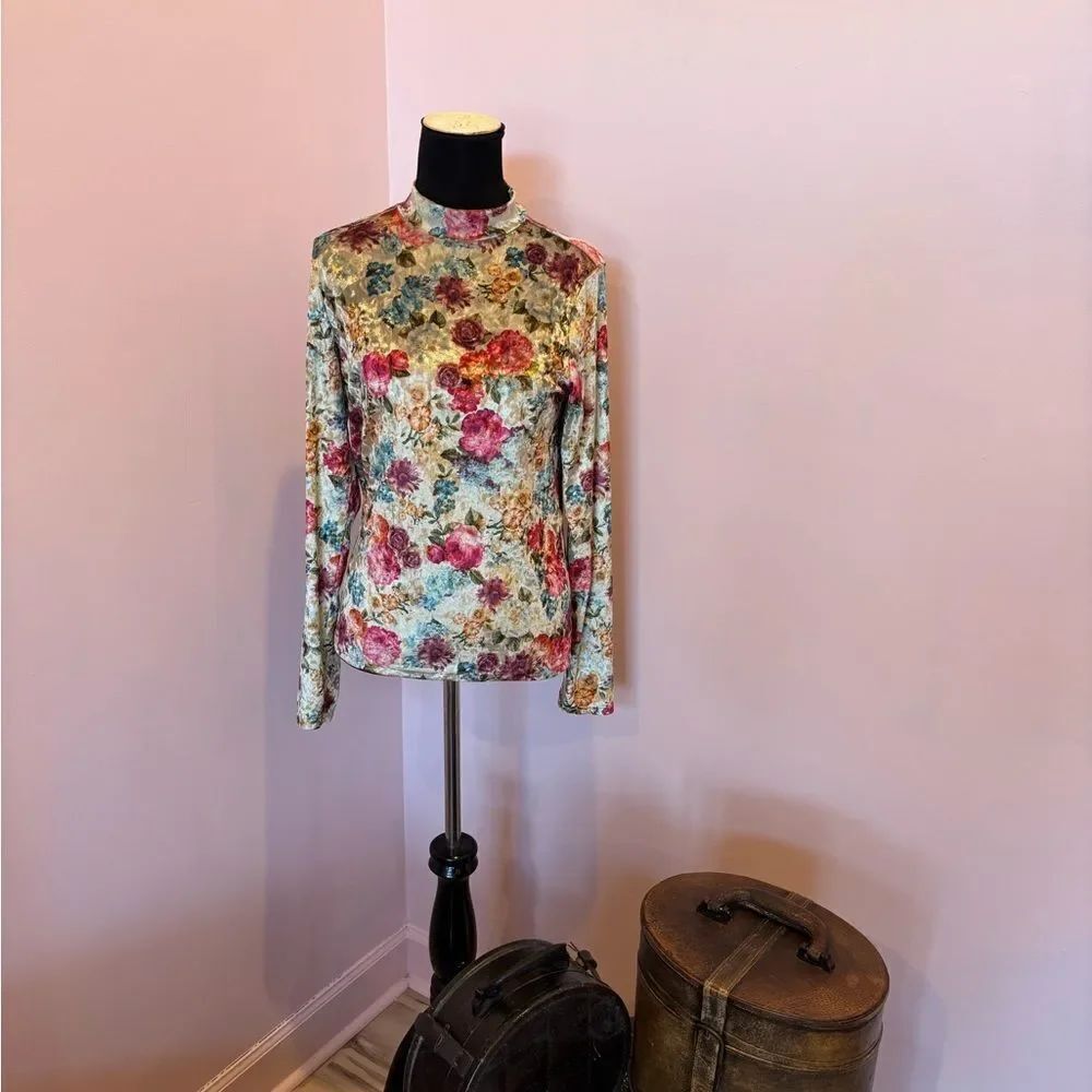American Eagle Outfitters Velvet Multicolor Floral Long Sleeve Top - Picture 2 of 6